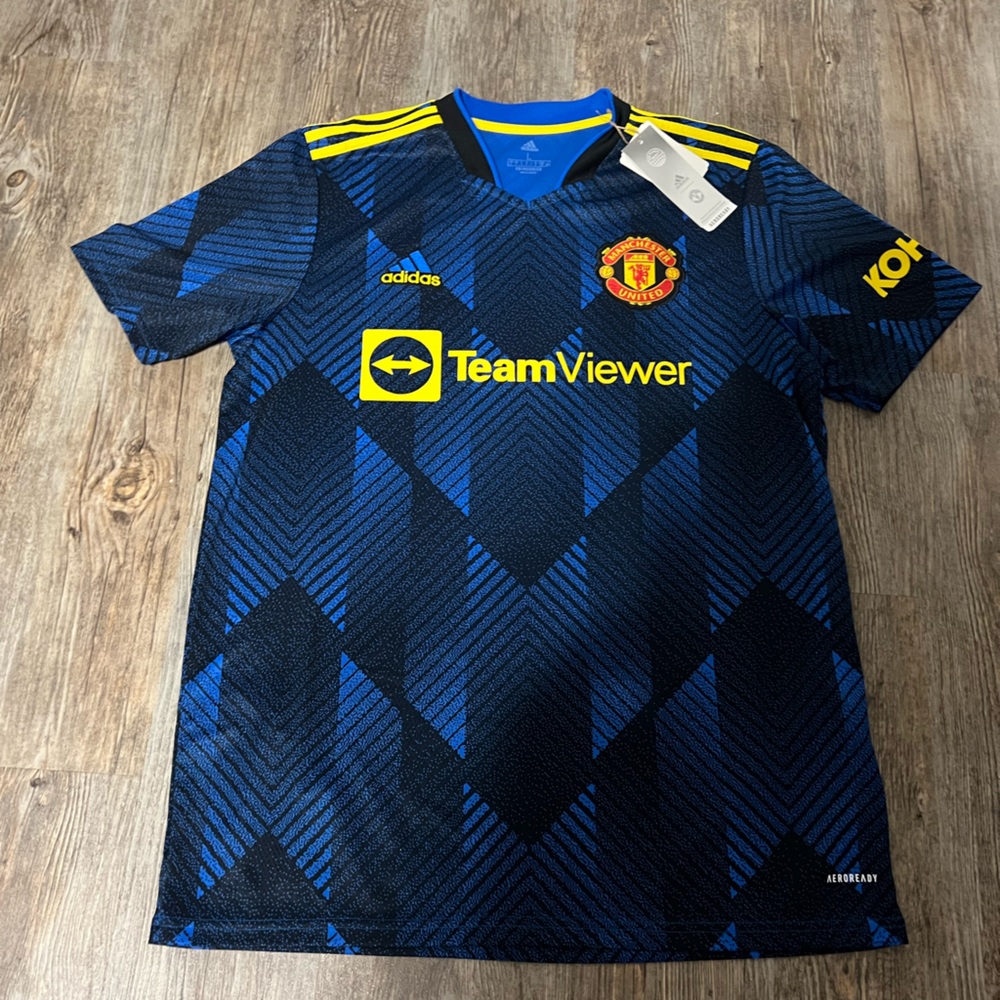 Adidas Manchester United Soccer Jersey, Mens size L (New) With tags